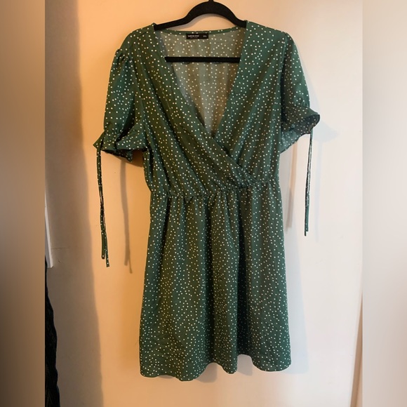 Low cut polka dot dress - Picture 1 of 2